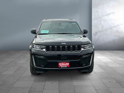 2026 Jeep Grand Cherokee — side profile view