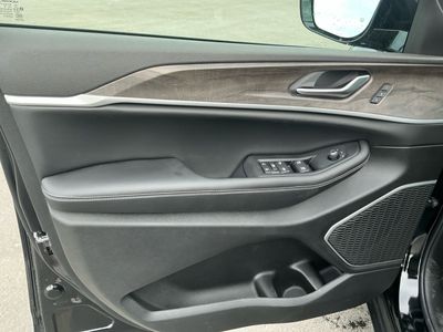 2026 Jeep Grand Cherokee — photo 16 view