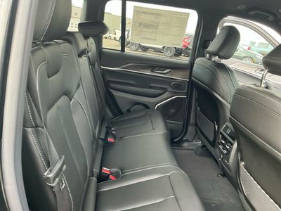 2026 Jeep Grand Cherokee — photo 19 view