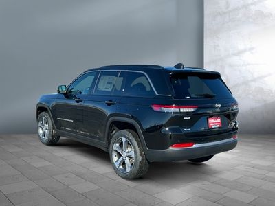 2026 Jeep Grand Cherokee — interior view