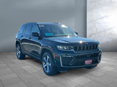 2026 Jeep Grand Cherokee — photo 8 view