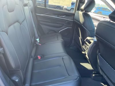 2026 Jeep Grand Cherokee — photo 19 view