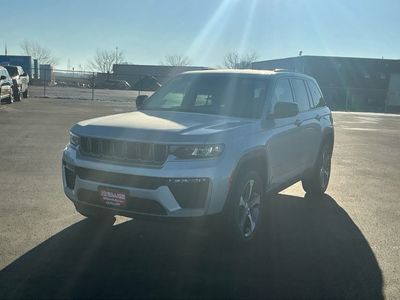 2026 Jeep Grand Cherokee - Photo 2