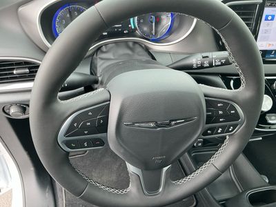 2026 Chrysler Voyager — photo 14 view