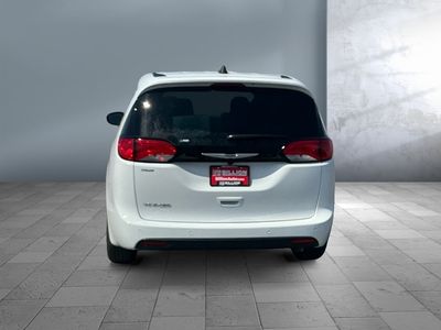 2026 Chrysler Voyager — detail view