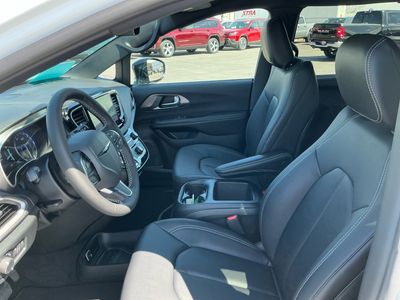 2026 Chrysler Voyager — photo 10 view