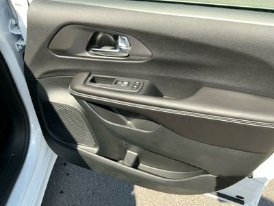 2026 Chrysler Voyager — photo 21 view