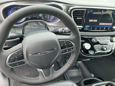 2026 Chrysler Voyager — photo 15 view