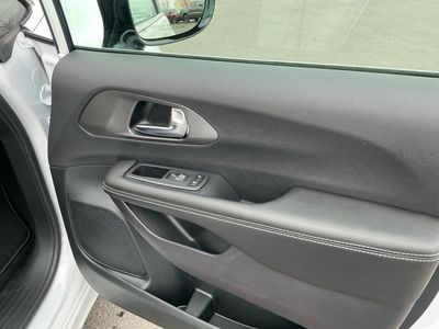 2026 Chrysler Voyager — photo 21 view