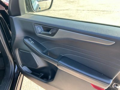 2025 Ford Escape - Photo 19