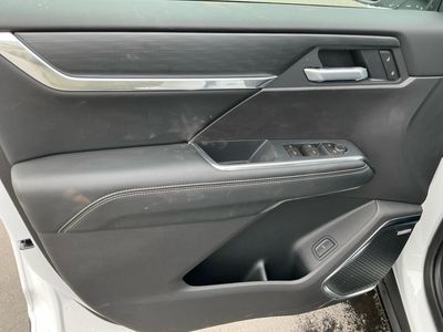 2026 GMC Acadia — photo 16 view