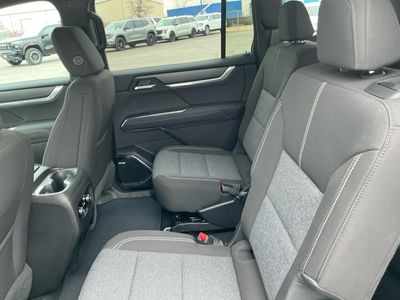 2026 GMC Acadia — photo 17 view