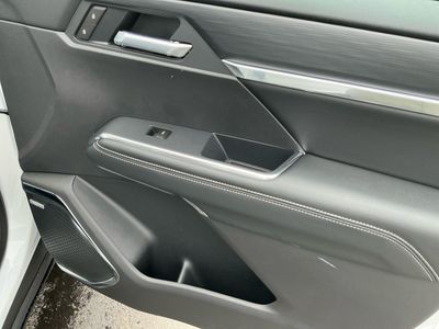 2026 GMC Acadia — photo 21 view