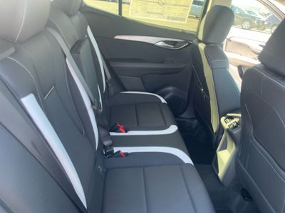 2026 Buick Envision - Photo 19