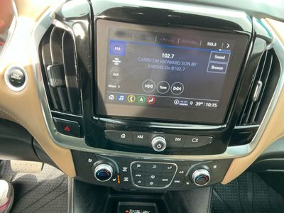 2023 Chevrolet Traverse - Photo 11