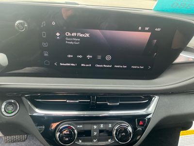 2026 Buick Envista — photo 12 view