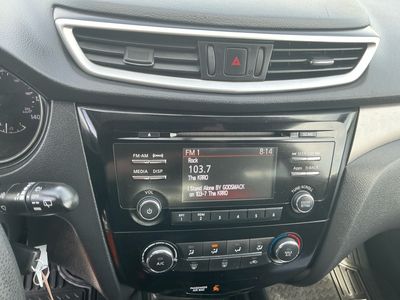 2016 Nissan Rogue - Photo 11