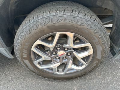 2023 GMC Sierra 1500 - Photo 8