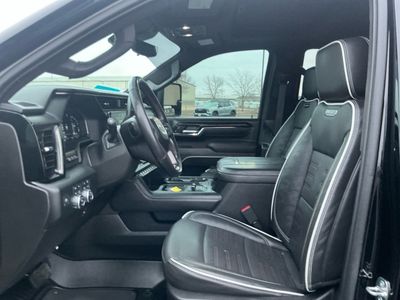 2024 GMC Sierra 2500HD — photo 9 view
