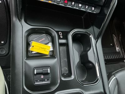 2024 GMC Sierra 2500HD — photo 12 view