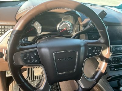 2019 GMC Yukon XL - Photo 13
