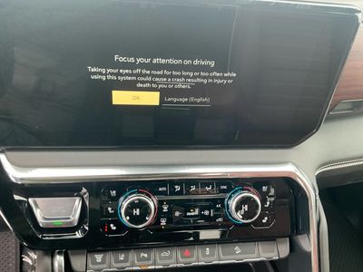 2026 GMC Sierra 3500HD — photo 12 view