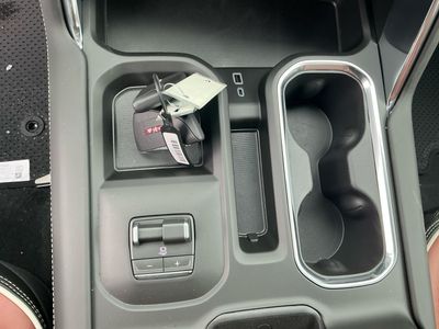 2026 GMC Sierra 3500HD — photo 13 view