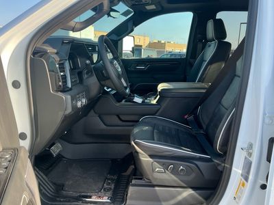 2026 GMC Sierra 2500HD — photo 9 view