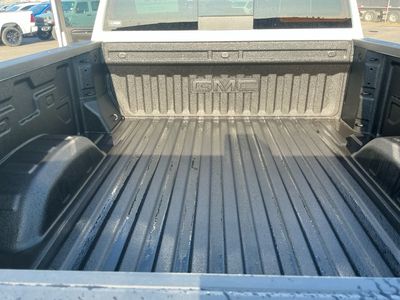 2026 GMC Sierra 2500HD — photo 17 view