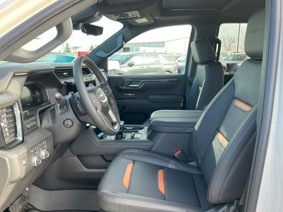 2026 GMC Sierra 1500 — photo 10 view