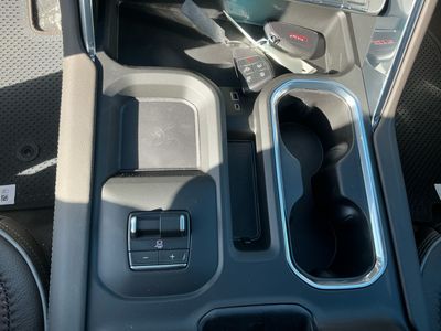 2026 GMC Sierra 3500HD — photo 13 view