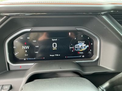 2026 GMC Sierra 3500HD — photo 11 view