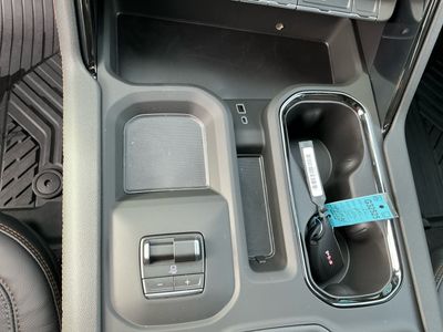 2026 GMC Sierra 3500HD — photo 13 view