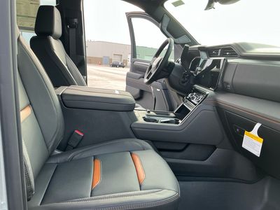 2026 GMC Sierra 3500HD — photo 20 view