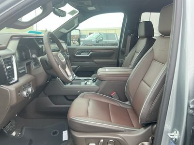 2026 GMC Sierra 3500HD — photo 10 view