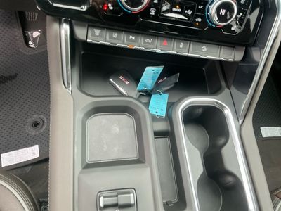 2026 GMC Sierra 3500HD — photo 13 view