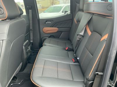 2026 GMC Canyon — photo 17 view