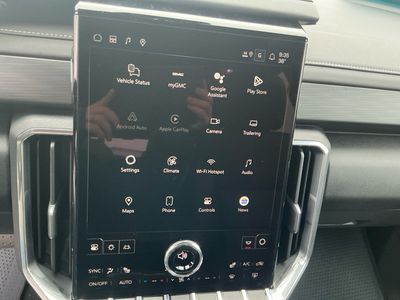 2026 GMC Acadia — photo 12 view