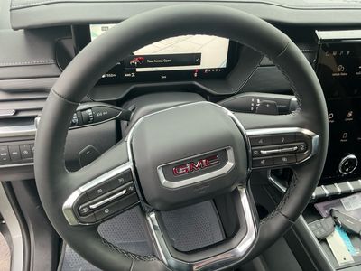 2026 GMC Acadia — photo 14 view