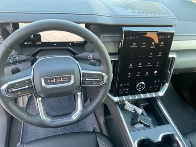 2026 GMC Acadia — photo 15 view