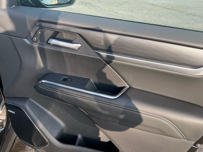 2026 GMC Acadia — photo 21 view