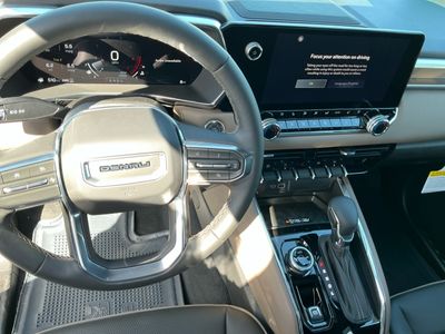 2026 GMC Canyon — photo 15 view
