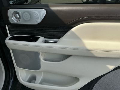 2022 Lincoln Navigator - Photo 19