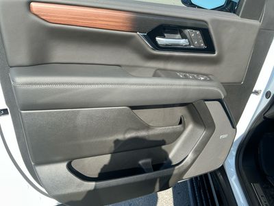 2026 GMC Yukon - Photo 16