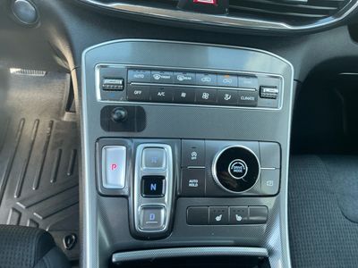 2022 Hyundai Santa Fe - Photo 12