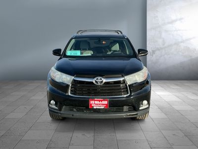 2015 Toyota Highlander - Photo 2