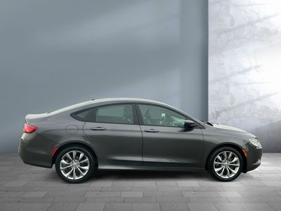2015 Chrysler 200 - Photo 7