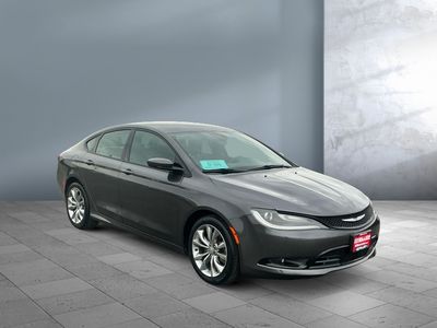 2015 Chrysler 200 - Photo 8