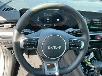 2026 Kia K5 - Photo 14