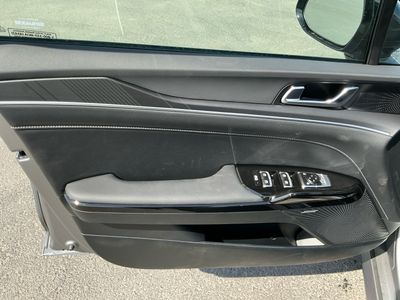 2026 Kia K5 - Photo 16
